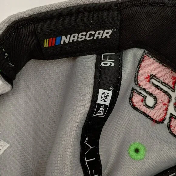 New Era Monster Energy Nascar Champion 2018 Autographed Joey Logano Hat NWT - Picture 9 of 12